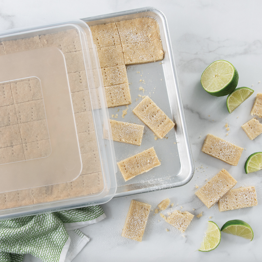 Nordicware Naturals Baker's Half Sheet w/ Lid